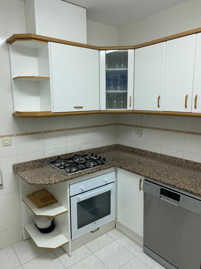 Apartamento Andalucia - Sea View, Beach, Marina, Lift & Free Parking Гарруча Экстерьер фото